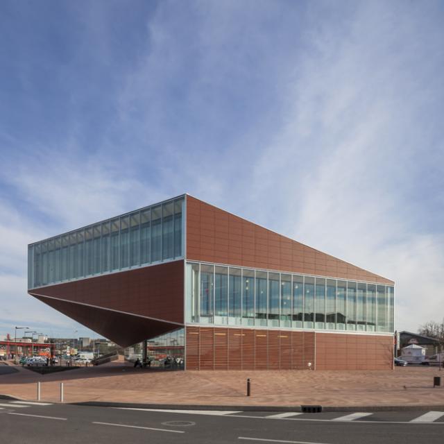 Médiathèque Montauban, France, 2013 by CFA architectes

