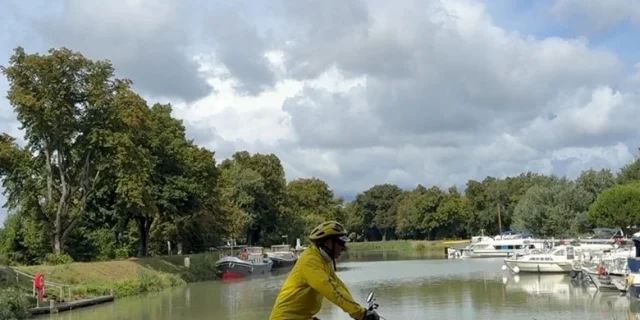 Velo port canal @ montauban tourisme