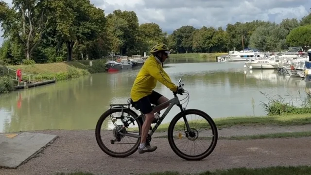 Velo port canal @ montauban tourisme